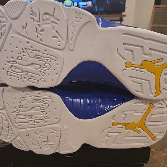 Nike Air Jordan 9 IX OG Retro Kobe PE Lakers (2016) -121 NEW - Picture 3 of 3